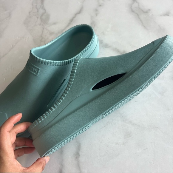 HUNTER Size 11 In/Out Bloom Algae Foam Birdseye Blue Clog New - Picture 3 of 5